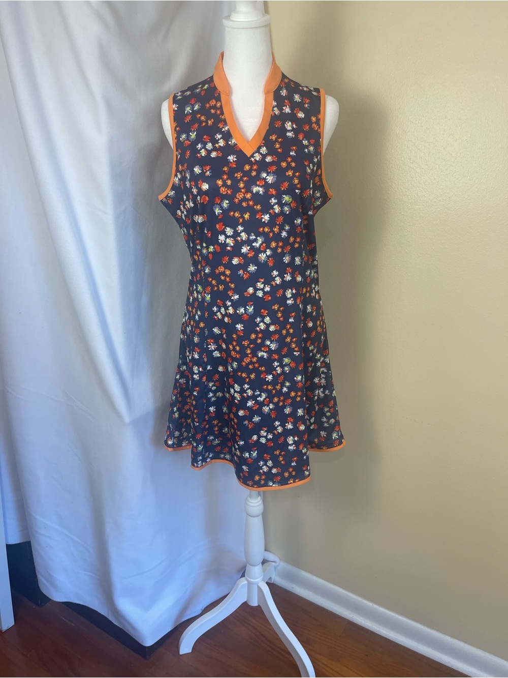 Callaway Navy Floral V-Neck Sleeveless Dress M Orange Trim Performance Golf NWT